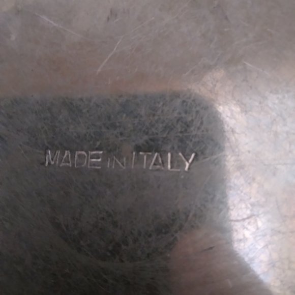 Cookie Cutters, Antique, 12 items in Tin Container - Picture 3 of 5